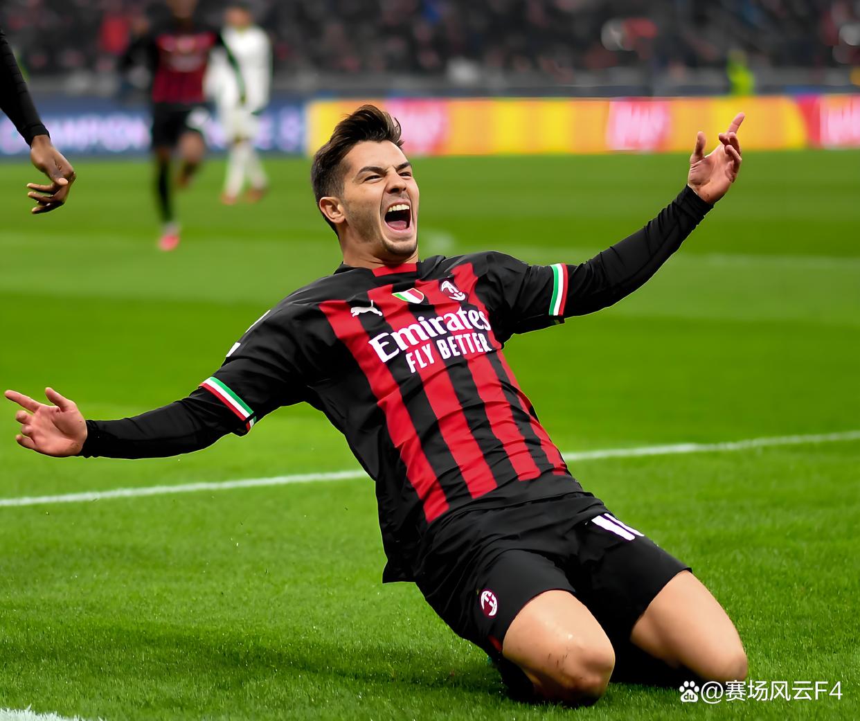 里程碑夜费耶诺德临场应变，意甲转会期刷纪录，赛场秩序良好，赛季目标并未改变的简单介绍